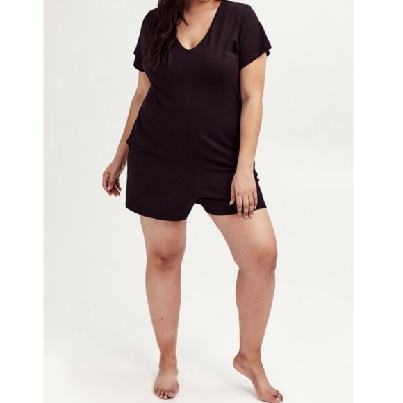 Smash+Tess Sunday Shorty Romper with Pockets - Picture 3 of 7